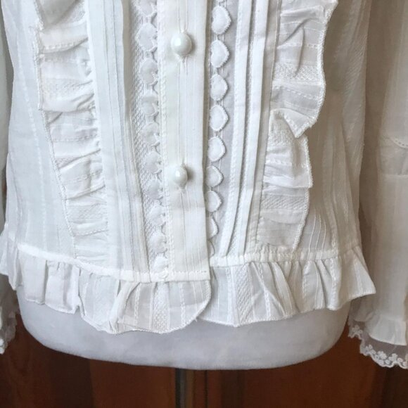 Elegant White Button Down Shirt with Ruffle Details - Picture 4 of 8